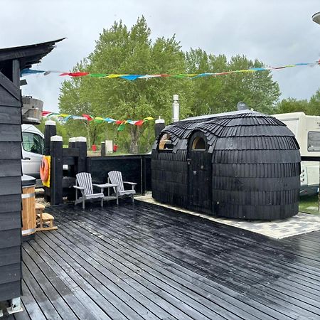 Blackbird Biddinghuizen Bagian luar foto